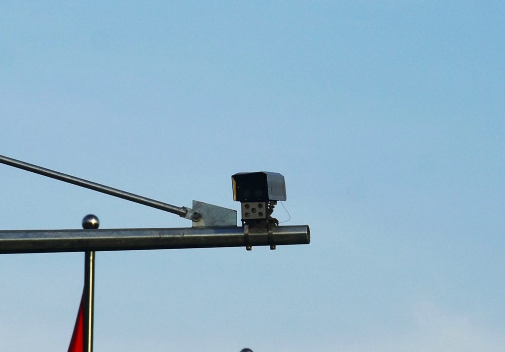 camera bắn tốc độ